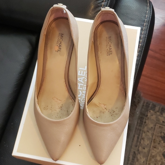 Michael Kors heels - Picture 3 of 7